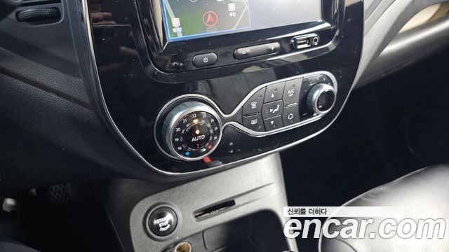 Renault Korea QM3 2018 — photo 23