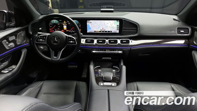Mercedes-Benz GLE-Class 2021 — photo 10
