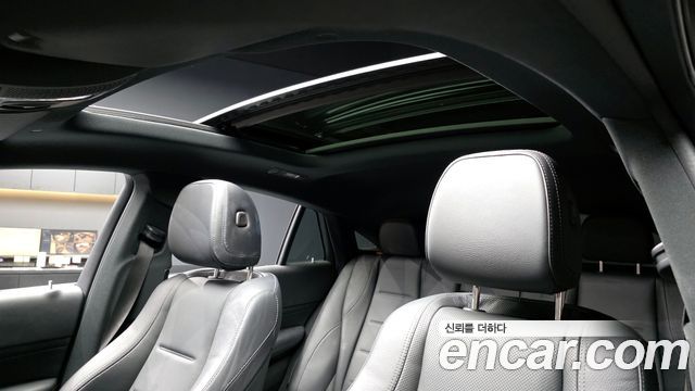 Mercedes-Benz GLE-Class 2021 — photo 25