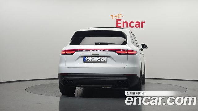 Porsche Cayenne 2023 — photo 4