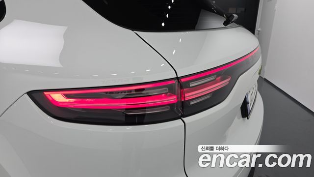 Porsche Cayenne 2023 — photo 9
