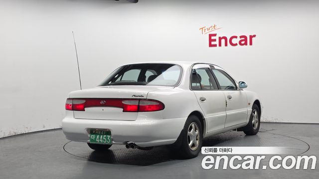 Hyundai Marcia 1996 — photo 2