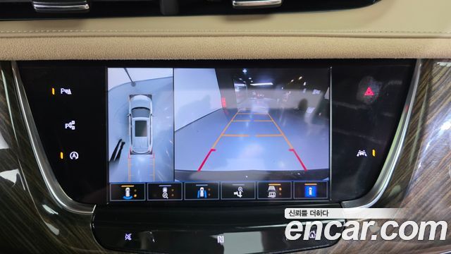 Cadillac XT6 2021 — photo 20