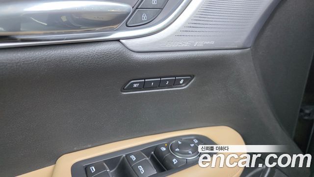 Cadillac XT6 2021 — photo 22