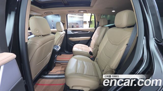 Cadillac XT6 2021 — photo 16