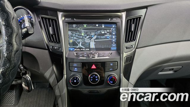 Hyundai Sonata 2013 — photo 19