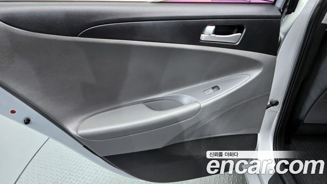 Hyundai Sonata 2013 — photo 15