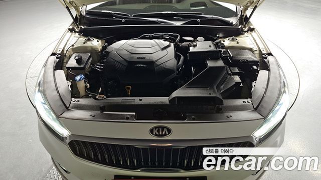 Kia K7 2018 — photo 6