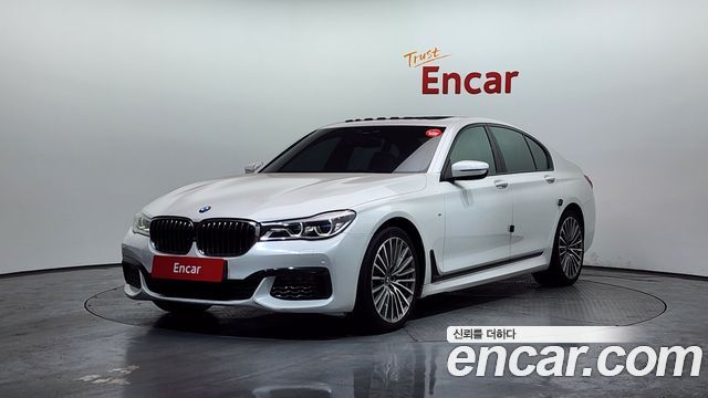 BMW 7-Series 2016 — photo 1