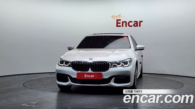 BMW 7-Series 2016 — photo 3