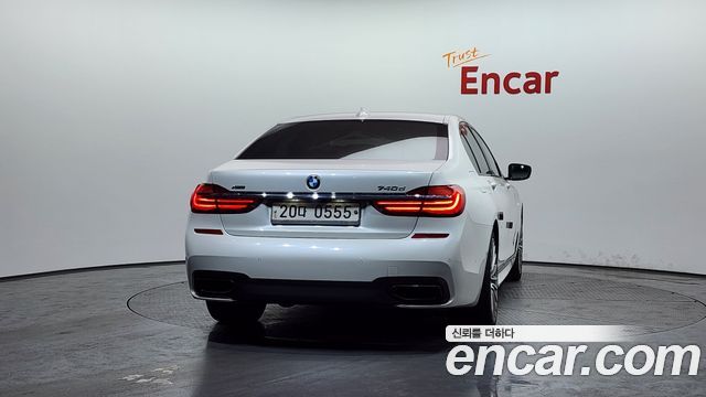 BMW 7-Series 2016 — photo 4
