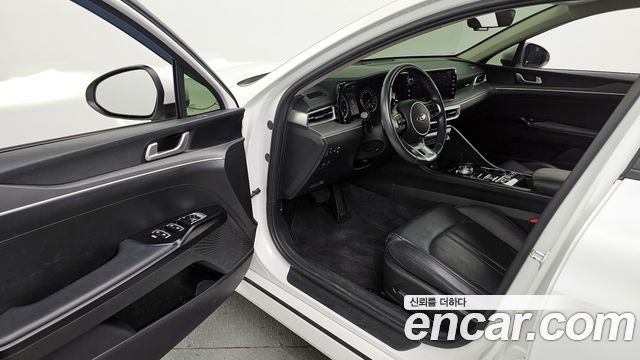 Kia K5 2021 — photo 13