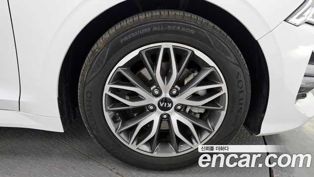 Kia K5 2021 — photo 7