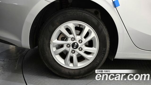 Kia K3 2019 — photo 19