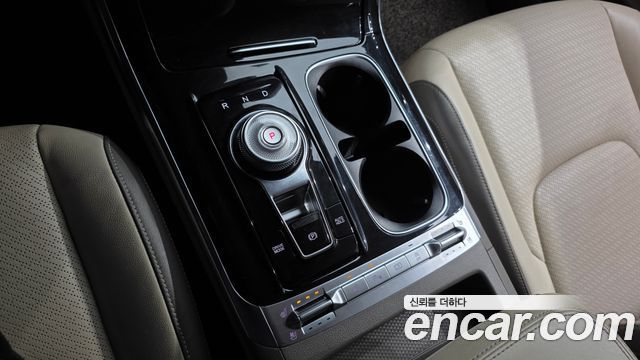 Kia Canival 2021 — photo 12