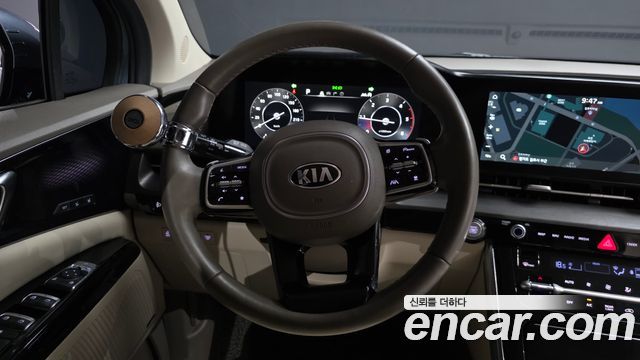 Kia Canival 2021 — photo 19