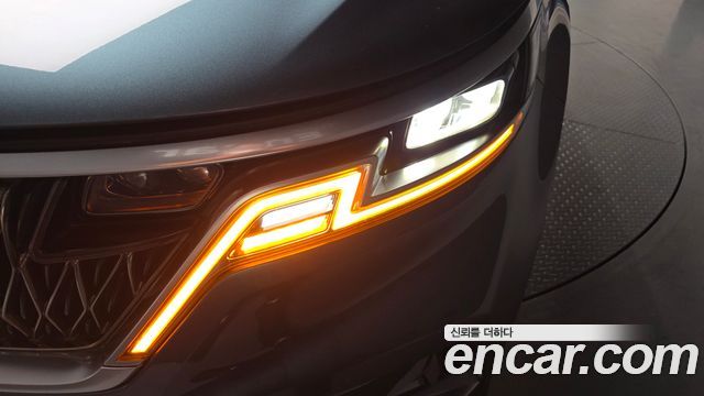 Kia Canival 2021 — photo 8