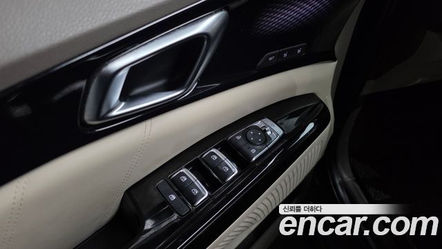 Kia Canival 2021 — photo 41