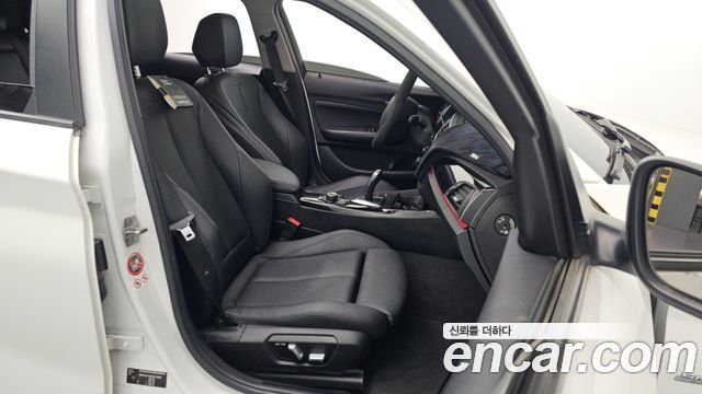 BMW 1-Series 2017 — photo 11