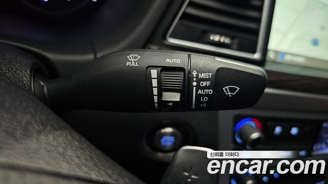 Genesis G80 2018 — photo 27
