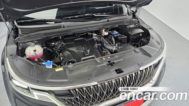 Kia Canival 2023 — photo 6