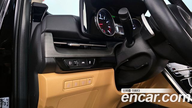 Kia Canival 2023 — photo 20