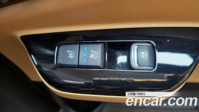 Kia Canival 2023 — photo 23