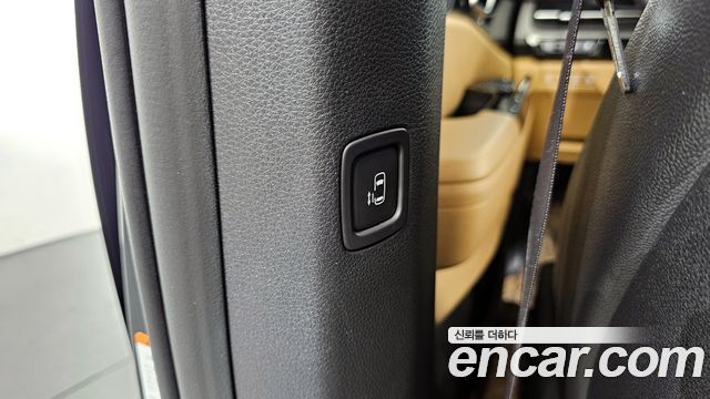 Kia Canival 2023 — photo 24