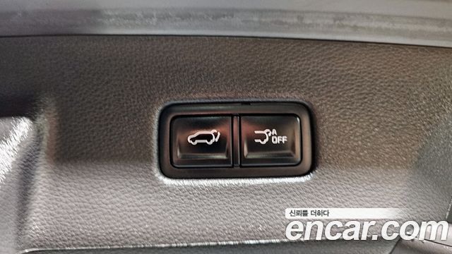 Kia Canival 2023 — photo 25