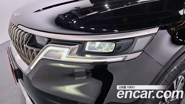 Kia Canival 2023 — photo 8