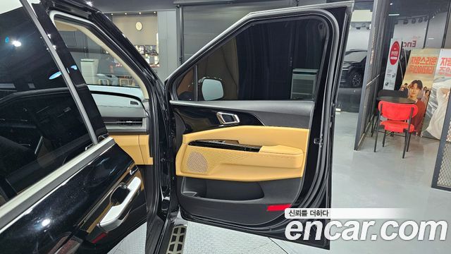 Kia Canival 2023 — photo 15