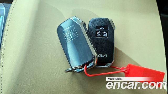 Kia Canival 2023 — photo 27