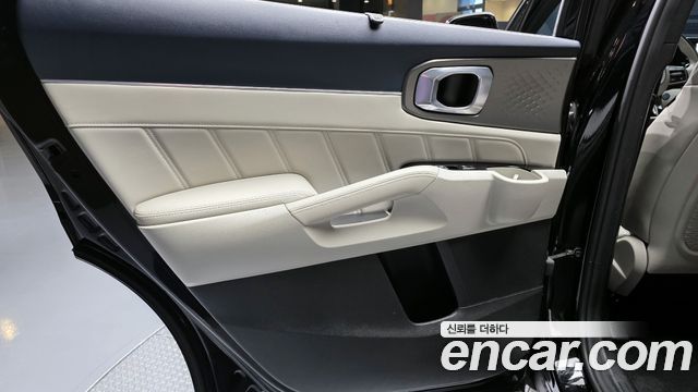 Kia Sorento 2021 — photo 15