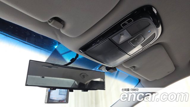 Hyundai Grandeur 2015 — photo 17