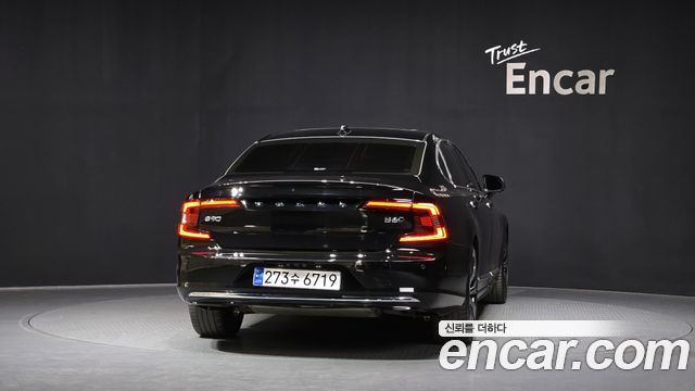 Volvo S90 2023 — photo 4
