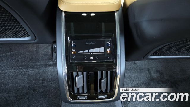 Volvo S90 2023 — photo 25