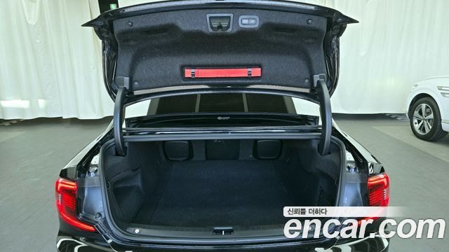 Volvo S90 2023 — photo 26