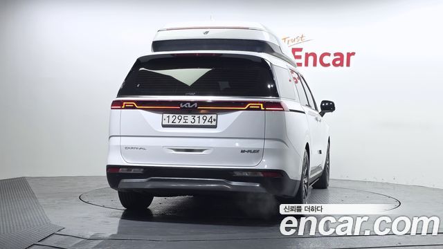 Kia Canival 2022 — photo 4