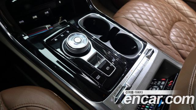Kia Canival 2022 — photo 9
