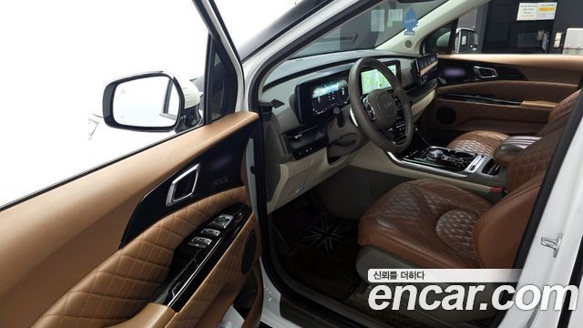 Kia Canival 2022 — photo 10
