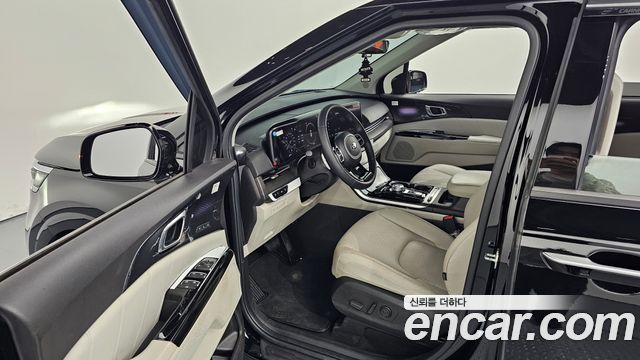 Kia Canival 2021 — photo 13
