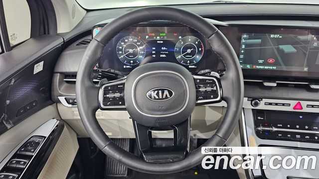 Kia Canival 2021 — photo 19