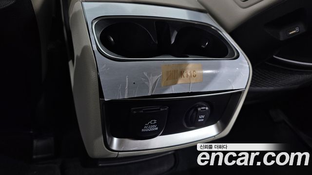 Kia Canival 2021 — photo 23