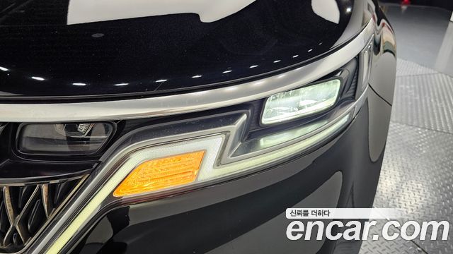 Kia Canival 2021 — photo 8