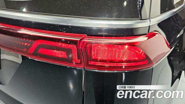 Kia Canival 2021 — photo 9