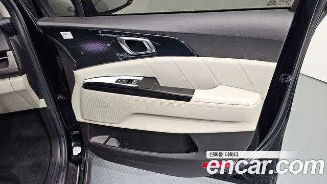 Kia Canival 2021 — photo 15