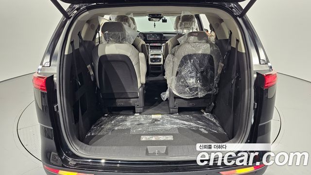 Kia Canival 2021 — photo 27
