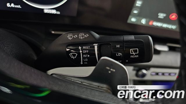 Kia Canival 2021 — photo 28