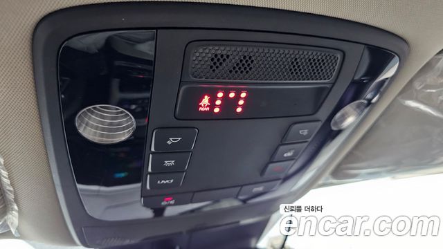 Kia Canival 2021 — photo 30