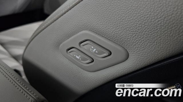 Kia Canival 2021 — photo 32
